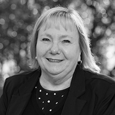 Tracey-Pepperall headshot